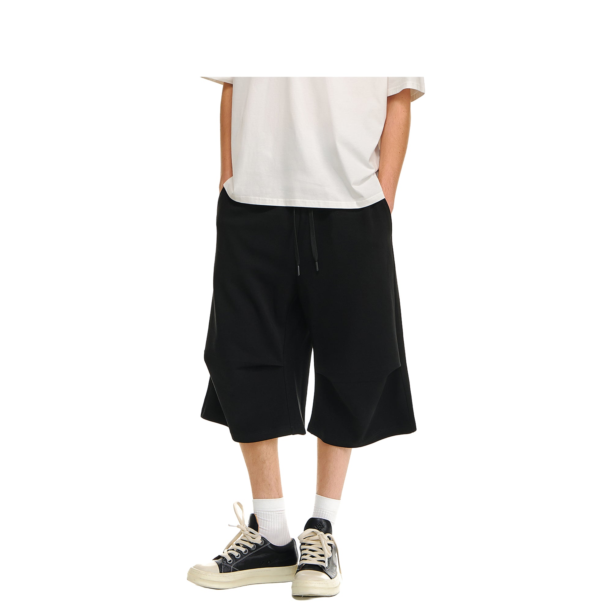 Black Air Layer Sports Scimitar Cropped Pants