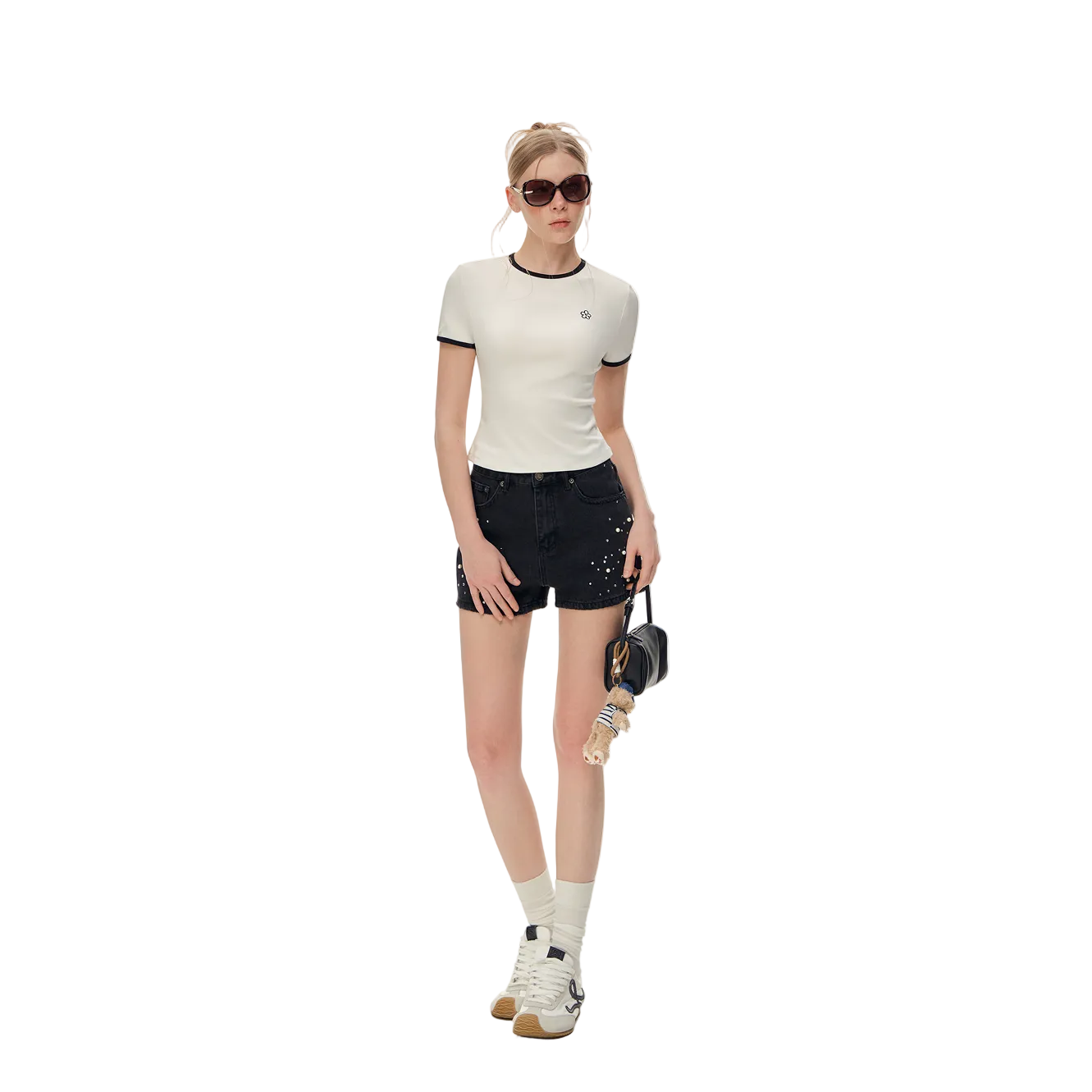 White Floral Embroidered Short-Sleeve T-Shirt