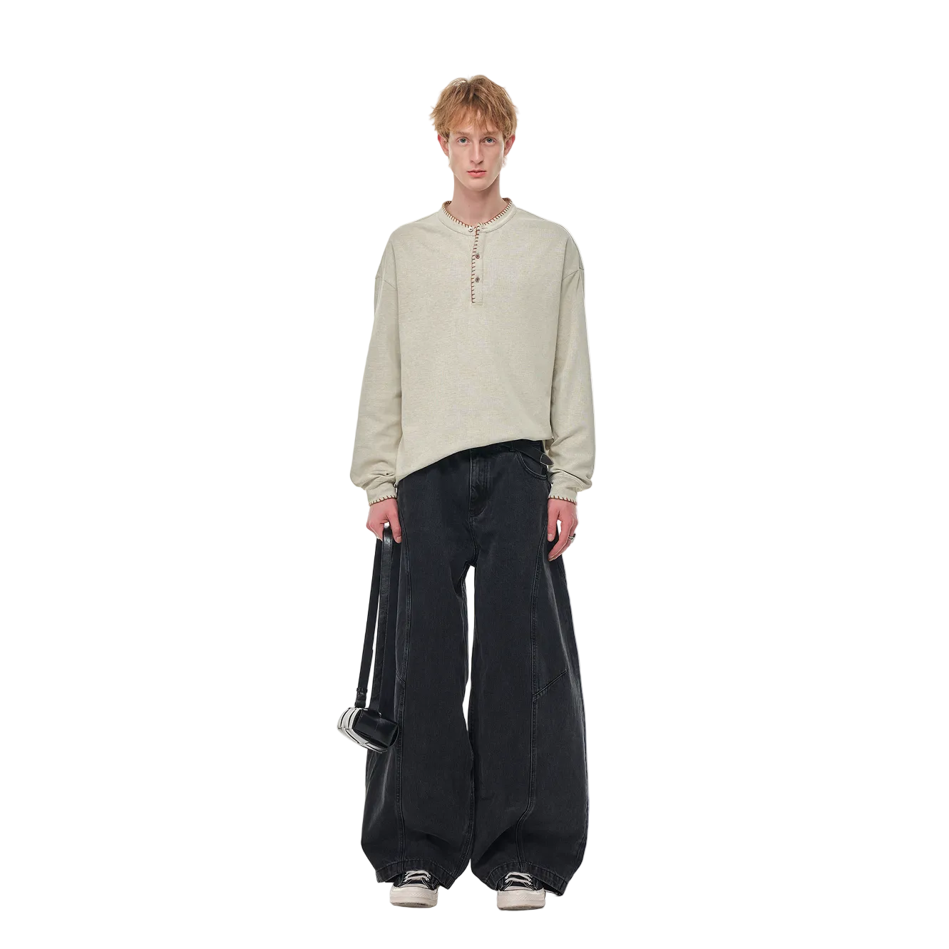 Black 3D Cut Wide-Leg Curved Jeans