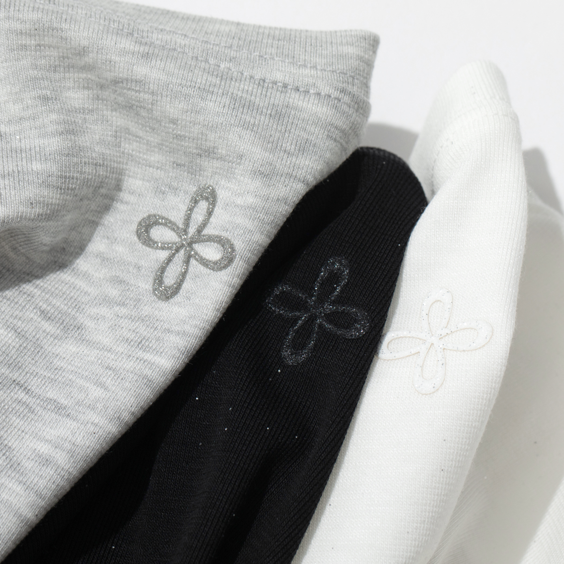 White Cross Flower Rhinestone Crew Neck T-Shirt