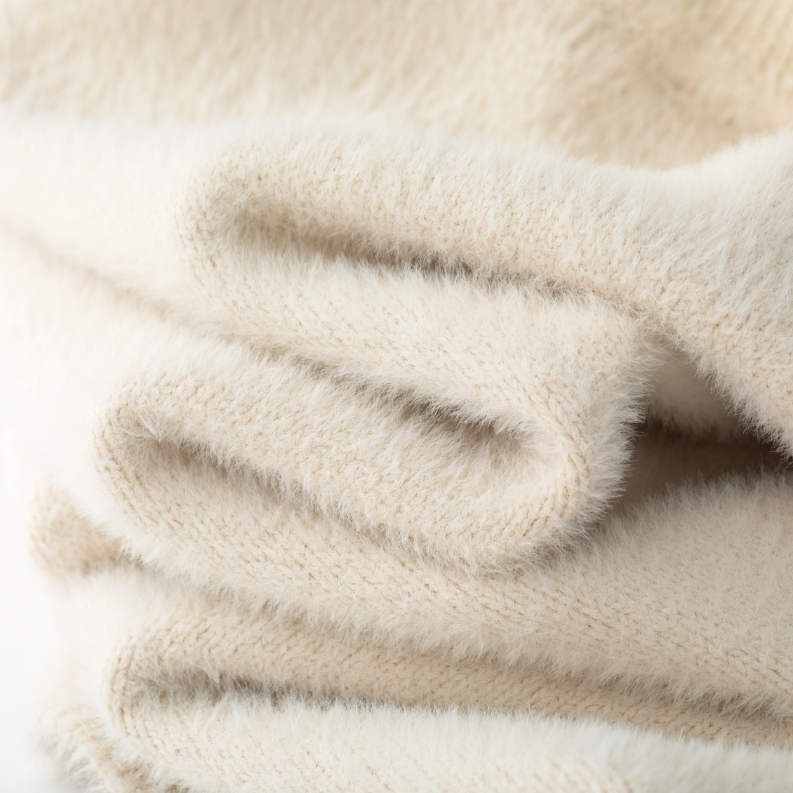 White Faux Mink Lapel Polo Collar Long-sleeved Sweater