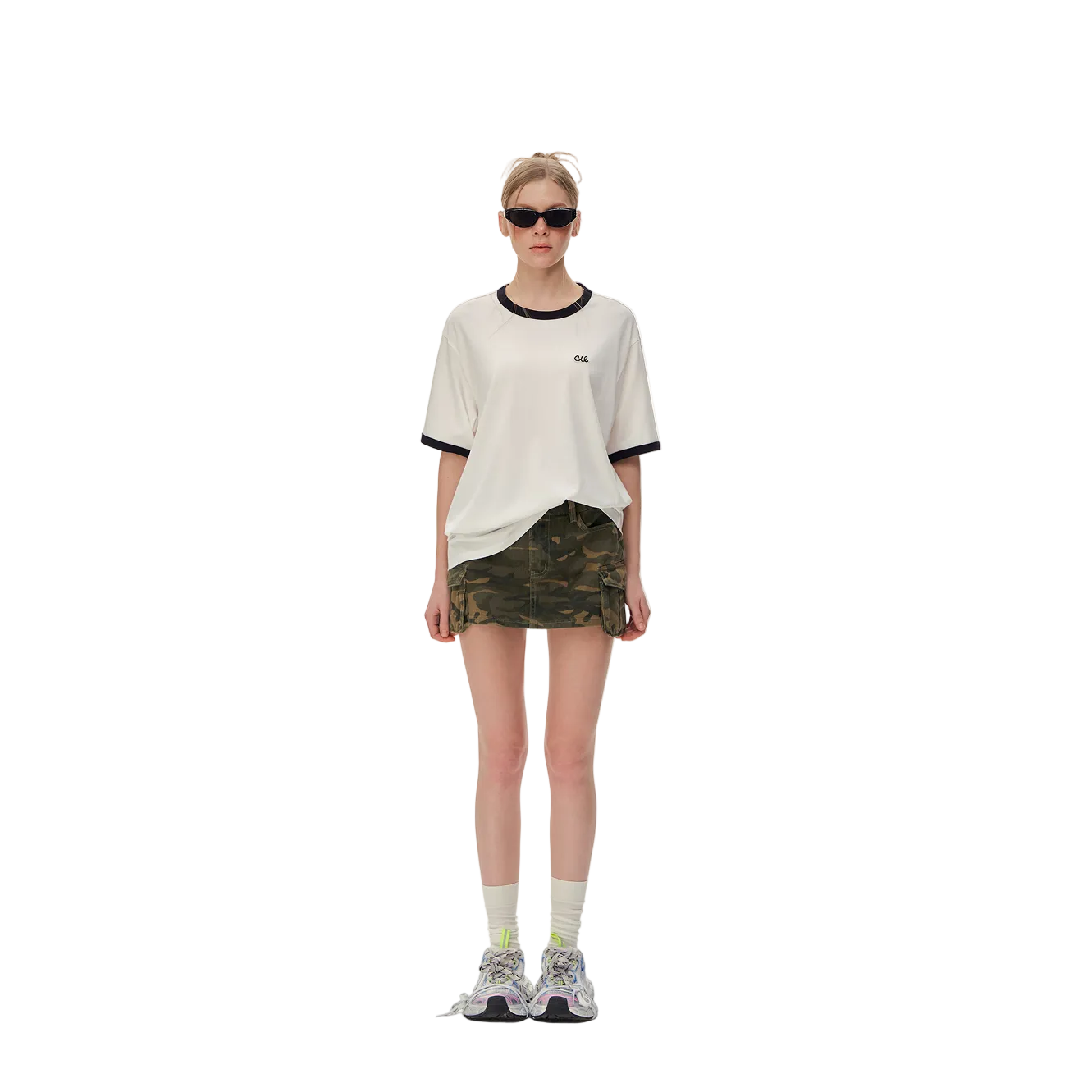 White Lyocell Color-Blocked Collar Embroidered Short-Sleeve T-Shirt