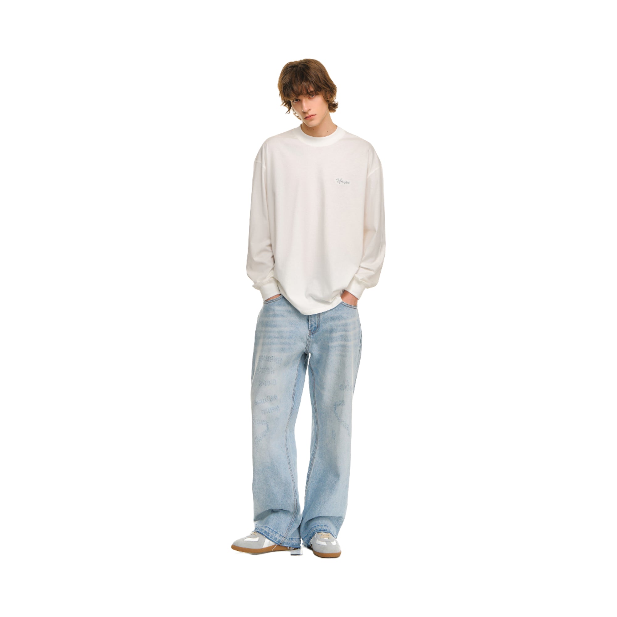 White High Collar Chain Embroidery Long-sleeved T-shirt